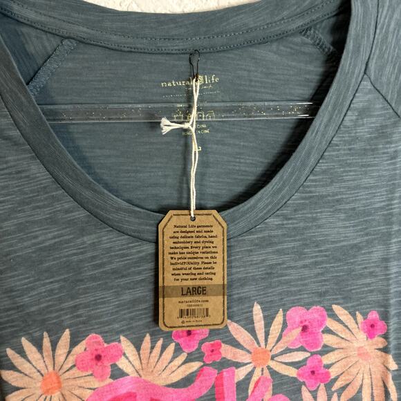 Natural Life Take It Easy Graphic Long Sleeve Boho Tee Womens Size Large NWT - Picture 3 of 4